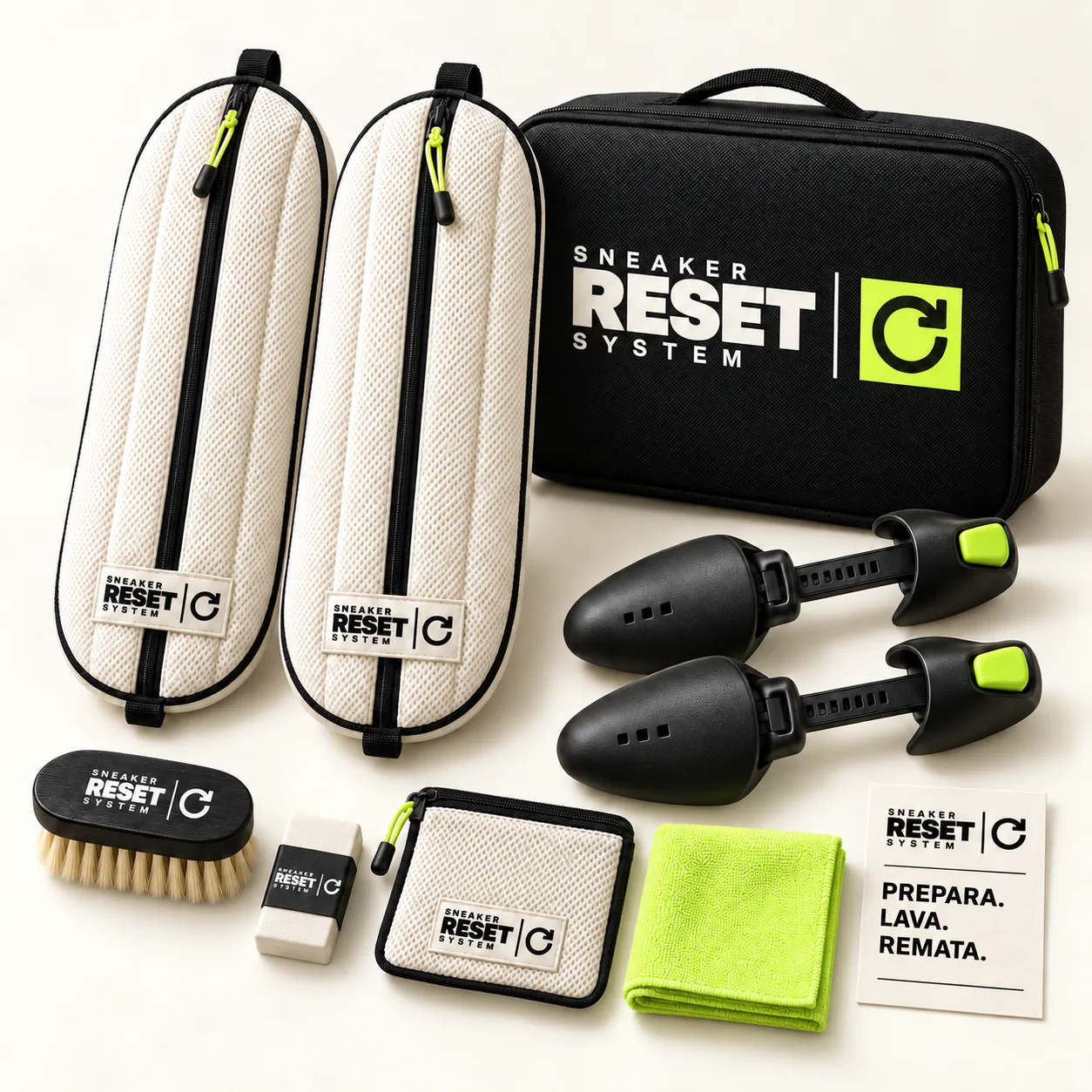 Kit completo Sneaker Reset System organizado dentro y alrededor del estuche reutilizable